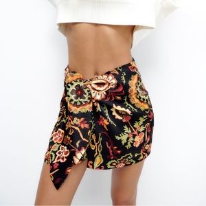 Zara Printed Skirt XS